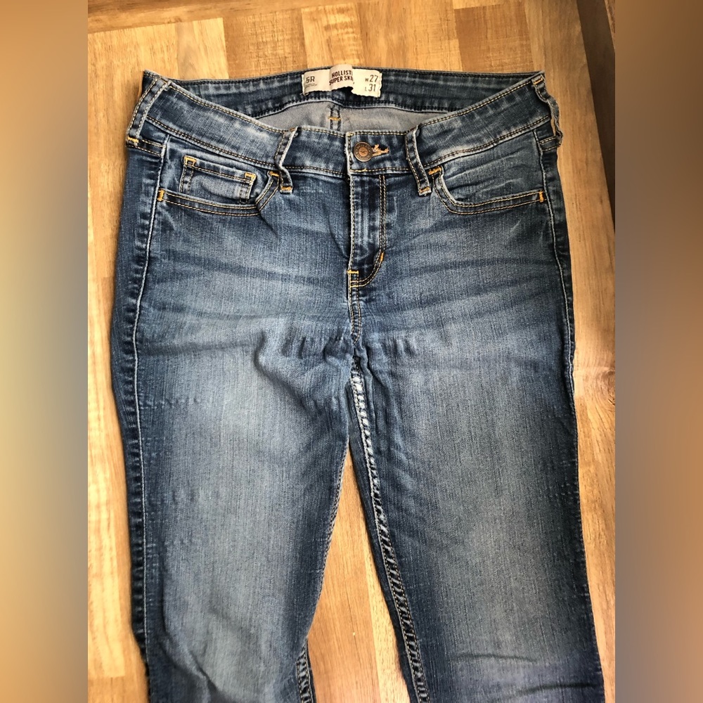 HOLLISTER Super Skinny Jean